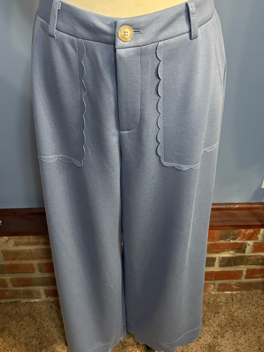 Blue Wide-Leg Scallop Pocket Woman’s Pants